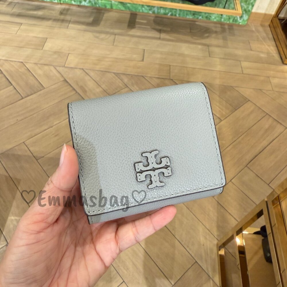 Tory Burch Thea Compact Wallet Pebbled Leather 169967 $185